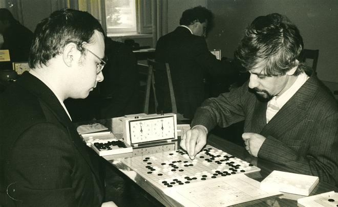 Фото из цикла игра го в СССР любезно предоставлено порталу WEIQI из семейного архива Л. И. Громового
